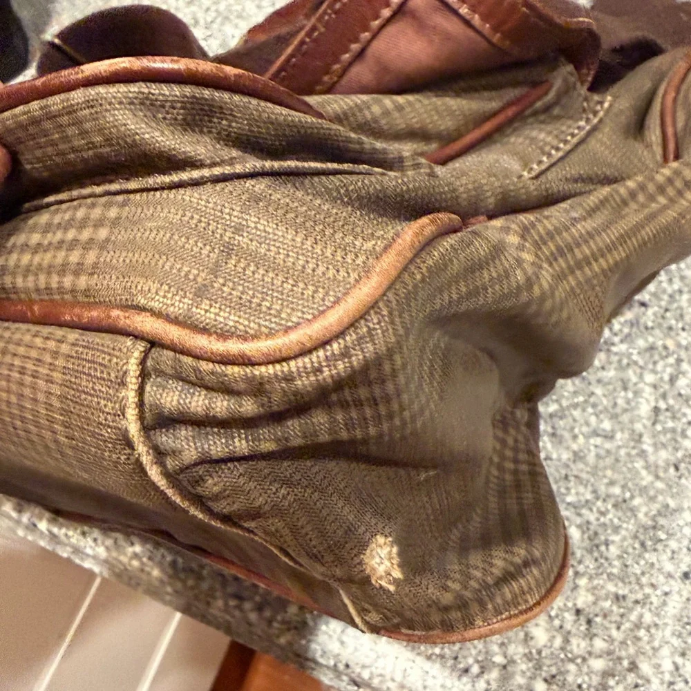 Vintage Rare Green Plaid Pattern Leather Fossil Messenger Bag